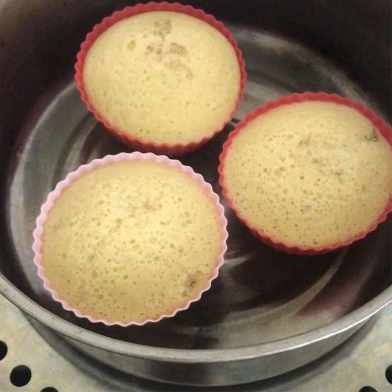 Step 3 Steamed Oatmeal Sponge Cake Oatmeal Yogurt Sponge Cake