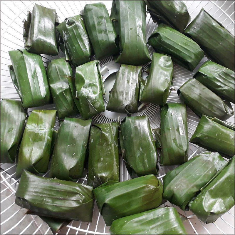 Step 5 Steamed Cassava Cake with Coconut