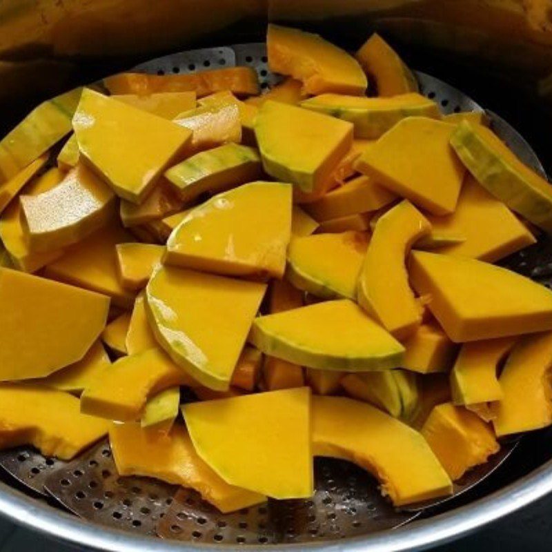 Step 2 Steam the pumpkin for pumpkin buns