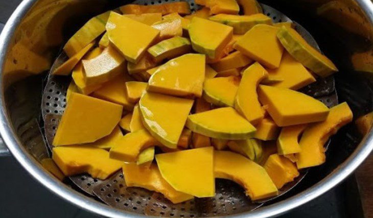 Step 3 Steam the pumpkin for pumpkin bao