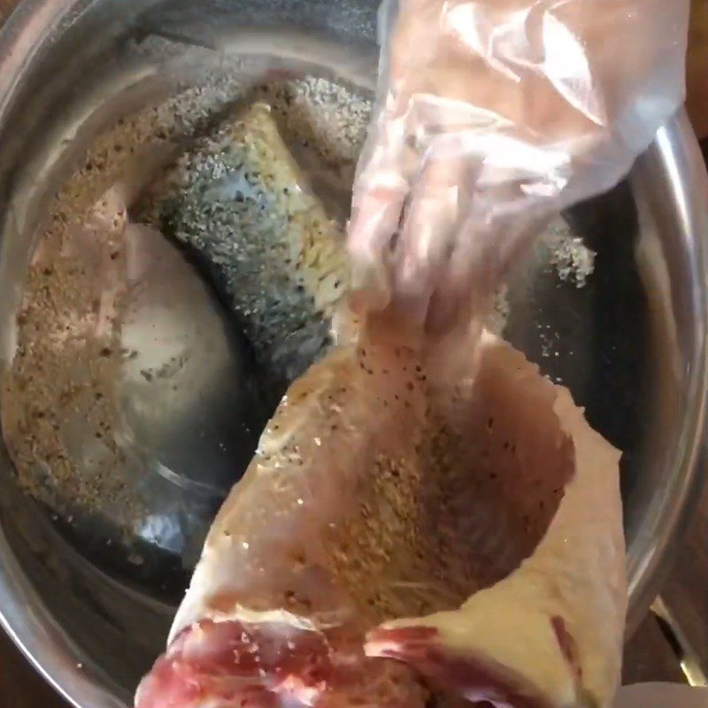 Step 3 Steam the fish Hong Kong steamed carp