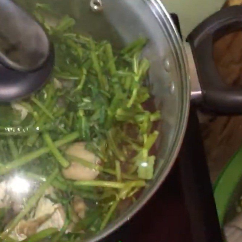 Step 3 Steamed Snakehead Fish with Rice Herb