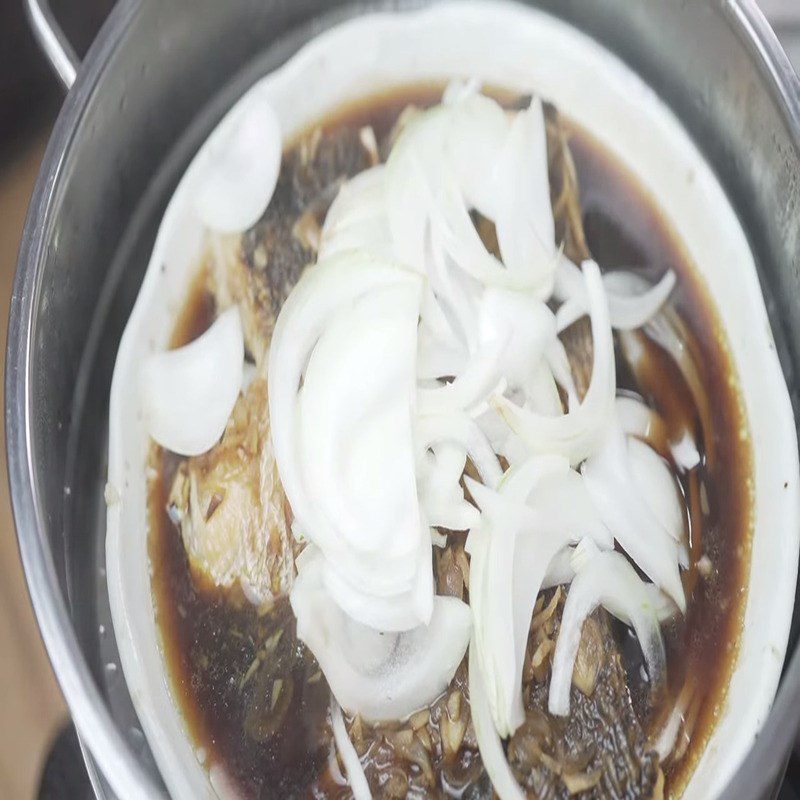 Step 4 Steaming the fish Steamed snakehead fish with soy sauce