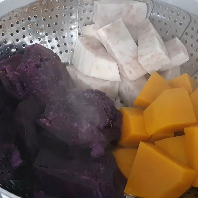 Step 2 Steaming sweet potatoes and pumpkin Sweet potato and pumpkin dessert