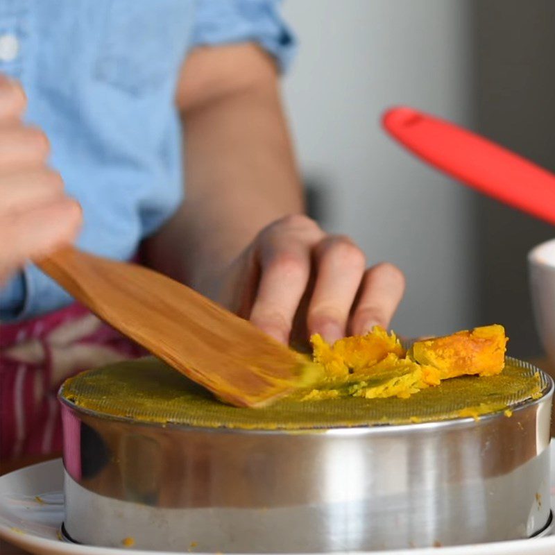 Step 2 Steam and mash the pumpkin Pumpkin flan for baby