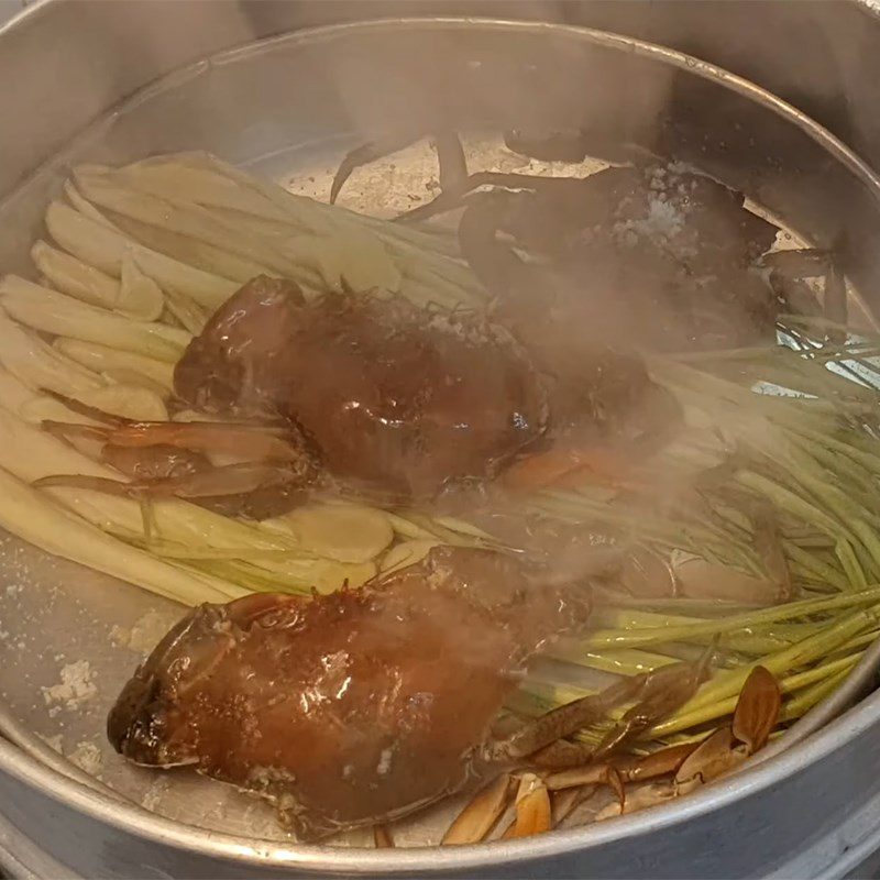 Step 4 Steam the crab Steamed crab with lemon grass