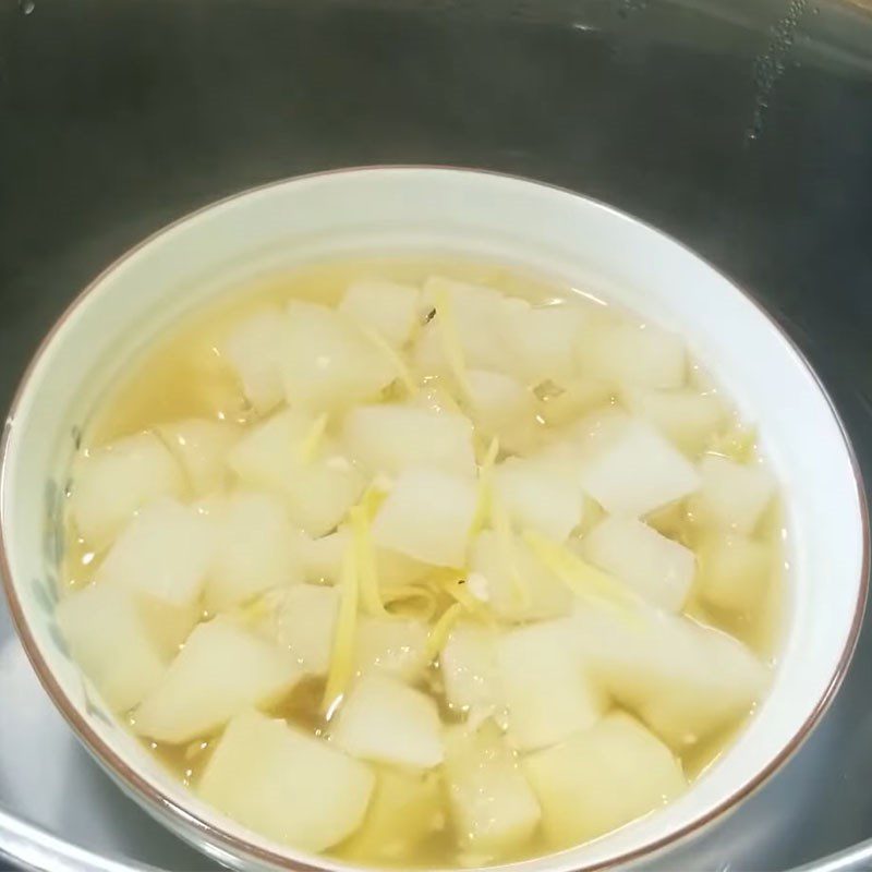 Step 3 Steamed Pear Steamed Pear with Honey and Ginger