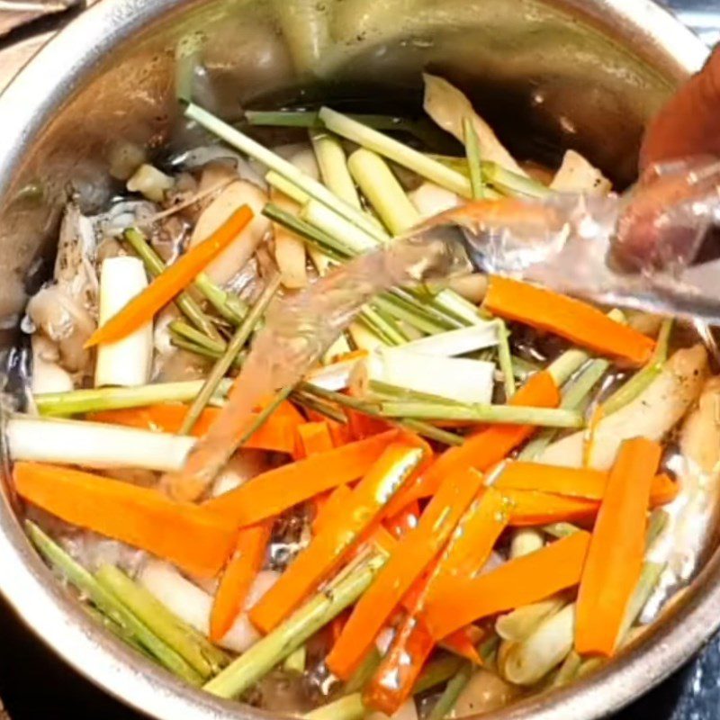 Step 4 Steamed mushrooms Steamed oyster mushrooms with lemongrass and ginger