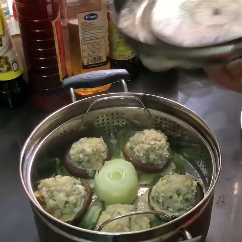 Step 5 Steam shiitake mushrooms Stuffed shiitake mushrooms steamed