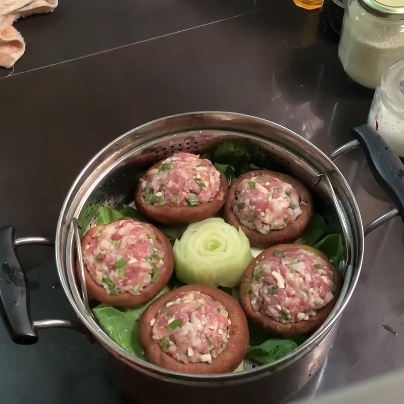 Step 5 Steamed Shiitake Mushrooms with Minced Meat