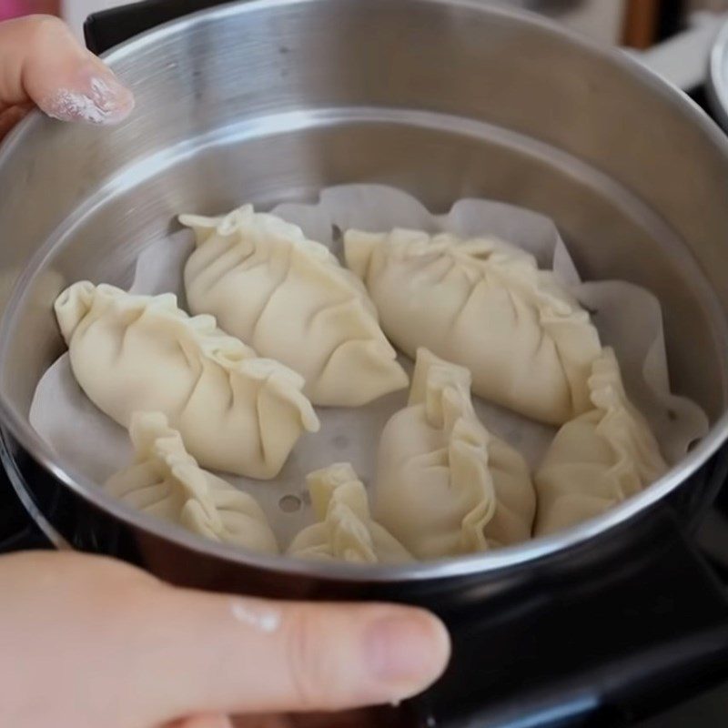 Step 6 Steaming the dumplings Steamed chicken dumpling filling