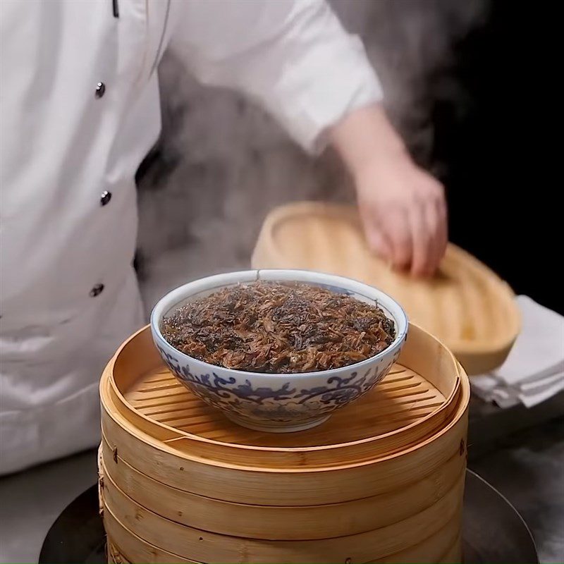 Step 6 Steaming pork with pickled mustard greens Cantonese style