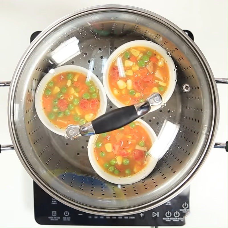 Step 3 Steam the eggs Colorful vegetable steamed eggs