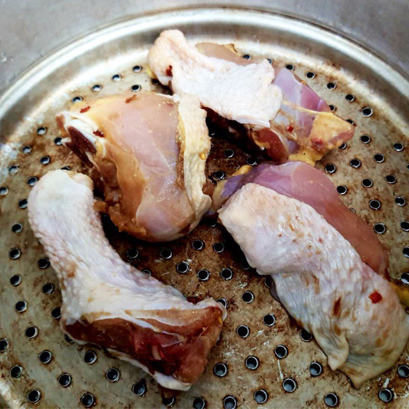 Step 3 Steaming and frying chicken Sticky rice wrapped chicken using an air fryer (recipe shared by a user)