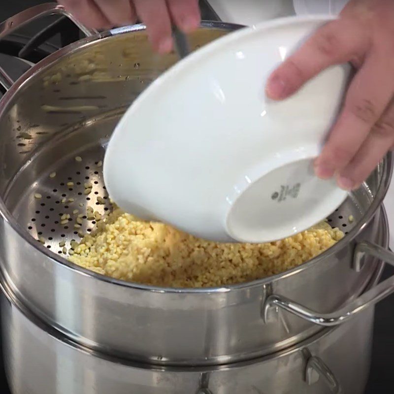 Step 3 Steaming and Mixing Sticky Rice Grilled Chicken Sticky Rice