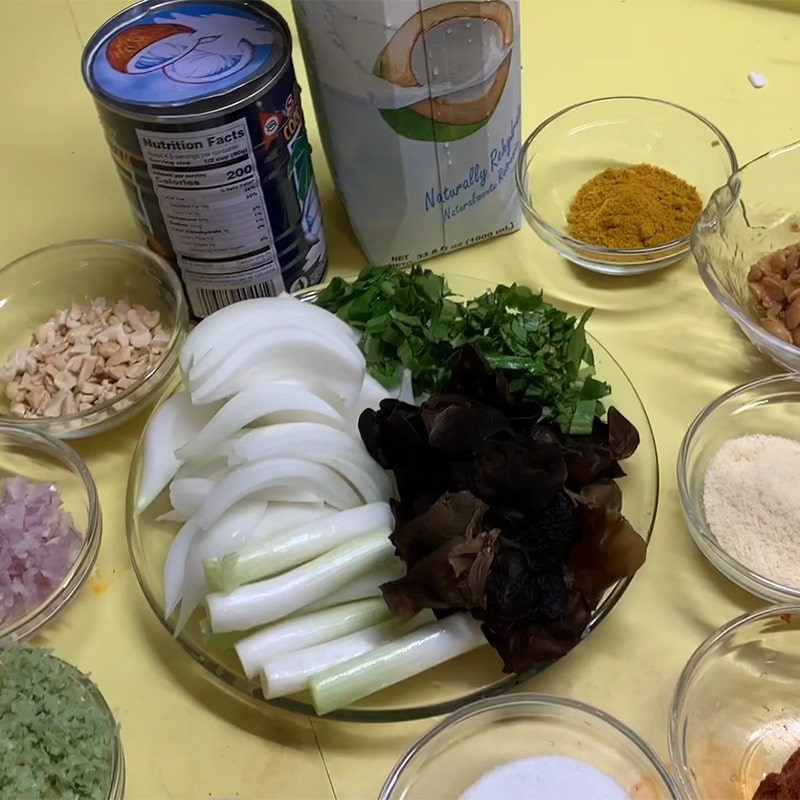 Step 2 Prepare Other Ingredients Stir-fried Pork Leg