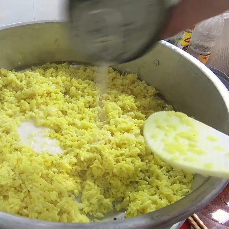 Step 5 Steamed Sticky Rice Shredded Chicken with Coconut Milk