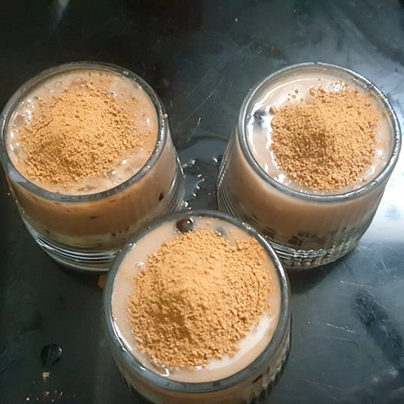 Step 3 Completion of Milo with black sugar pearls (Recipe shared by user)