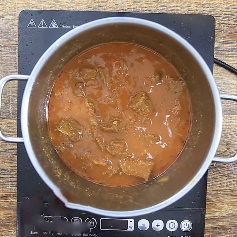 Step 6 Completion Beef stewed with tomato sauce