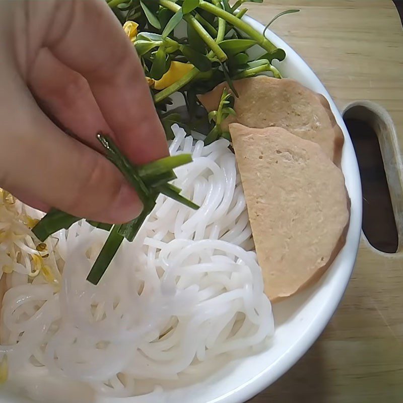 Step 5 Completion Vegetarian noodle soup