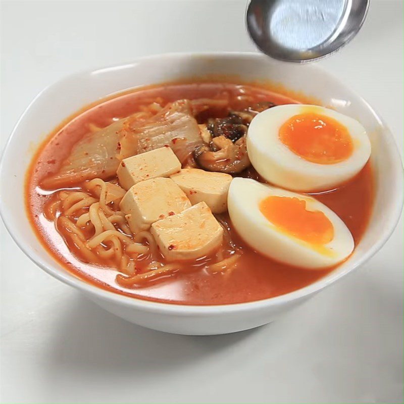 Step 4 Finish Kimchi Ramen