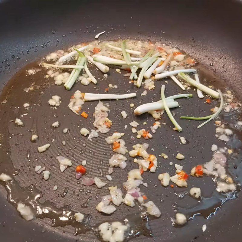 Step 4 Completion of fried fish with fish sauce