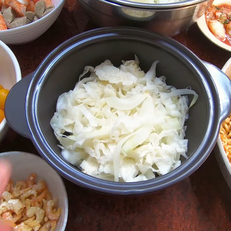 Step 7 Completion Noodles with soft-boiled eggs