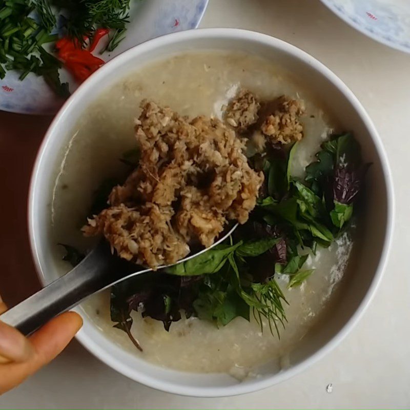 Step 7 Completion Carp porridge with mung beans