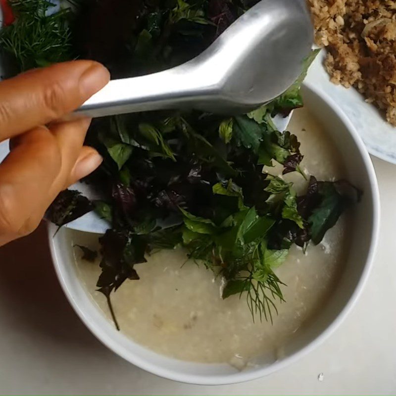 Step 7 Completion Carp porridge with mung beans