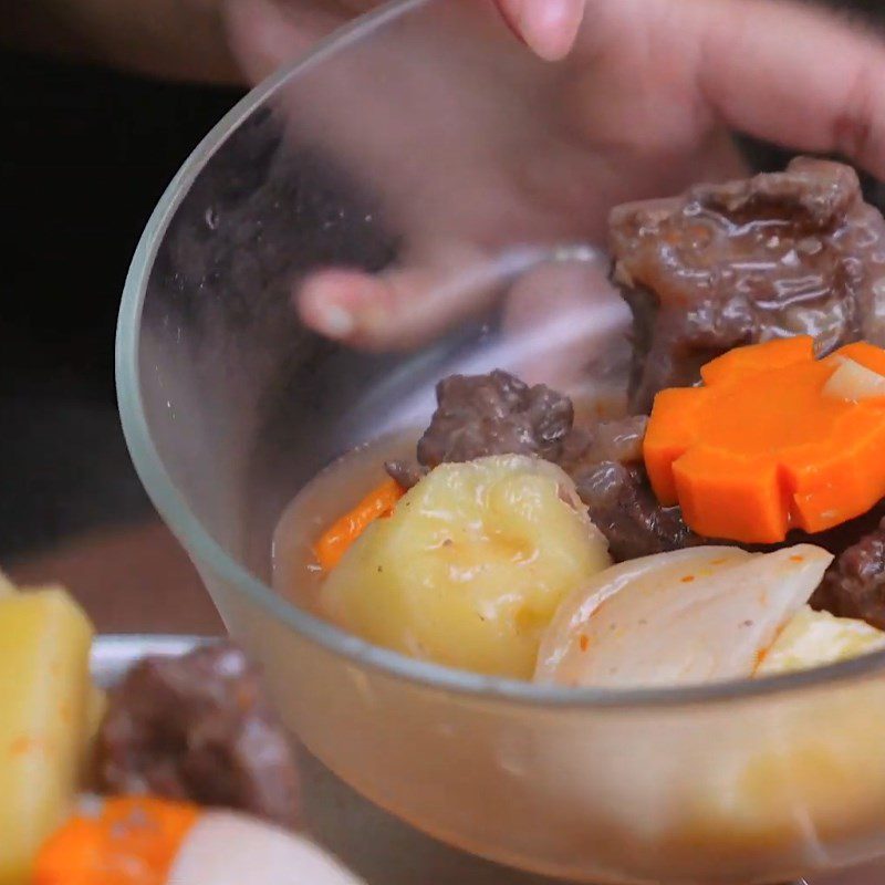 Step 6 Completion Beef stew with potatoes and carrots