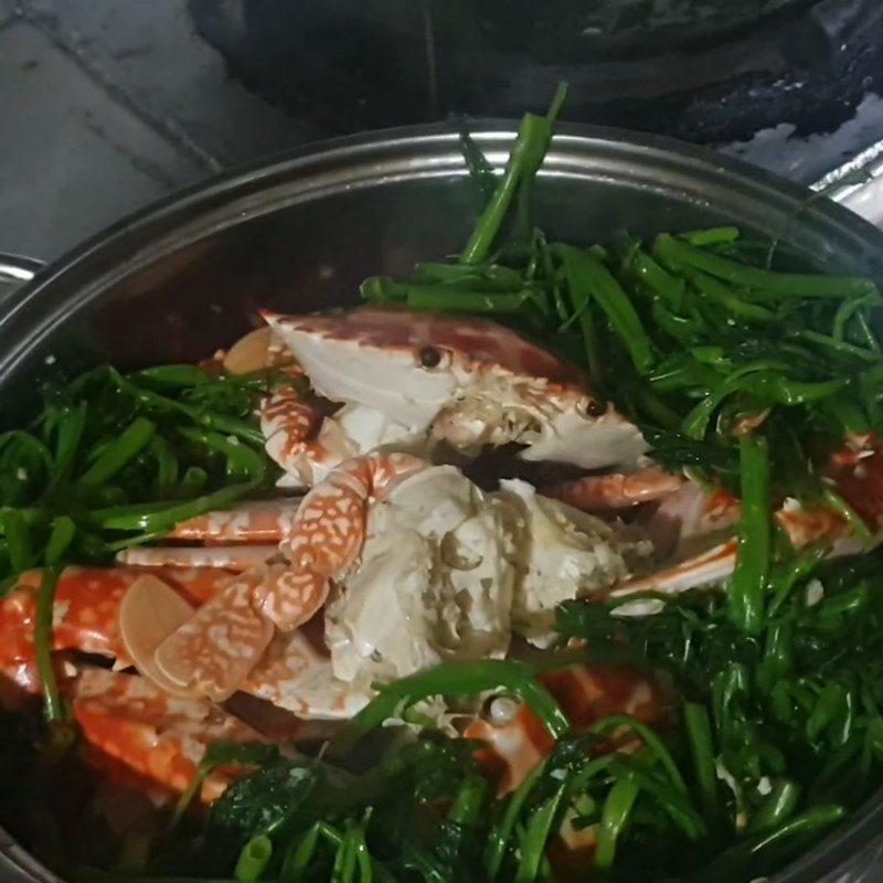 Step 5 Completion Crab and water spinach hot pot