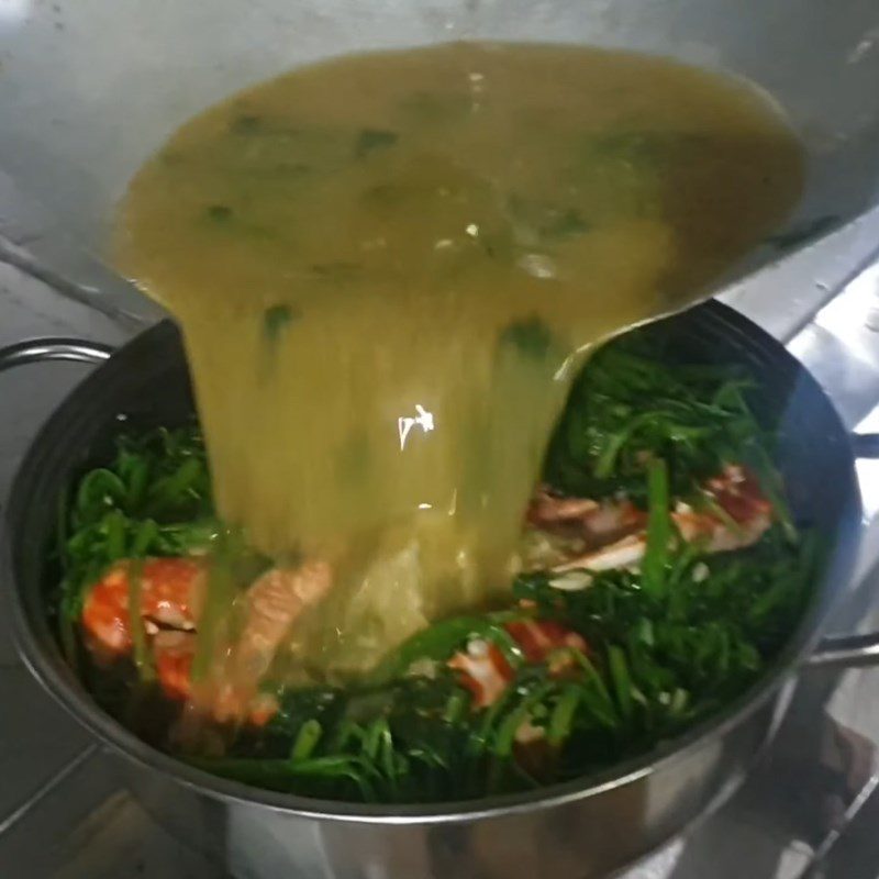 Step 5 Completion Crab and water spinach hot pot