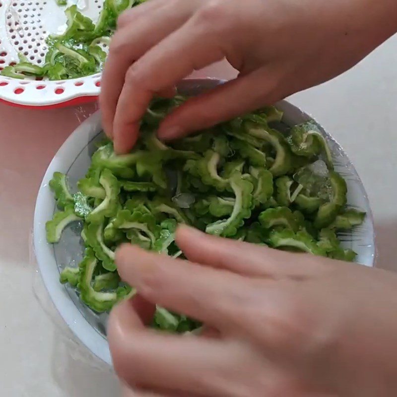 Step 2 Completion of Bitter Melon Salad with Pork Floss