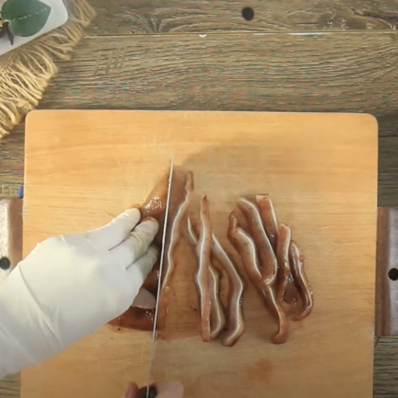 Step 6 Completion of Braised Pork Ears with Coconut Water