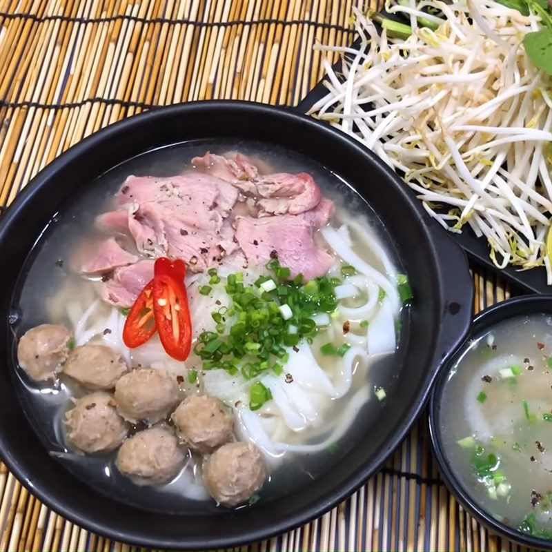 Step 6 Final Product of Rare Beef Noodle Soup with Beef Balls