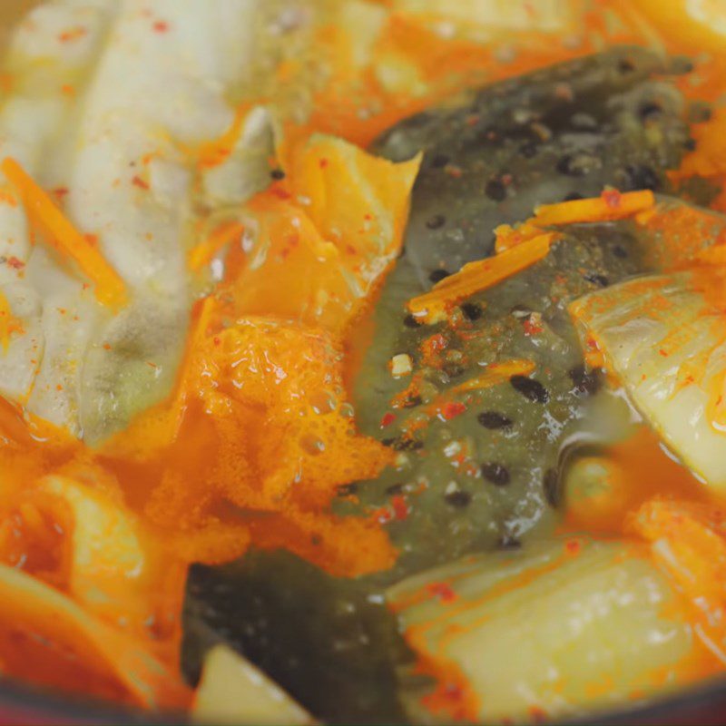 Step 5 Completion of kimchi soup with salmon head