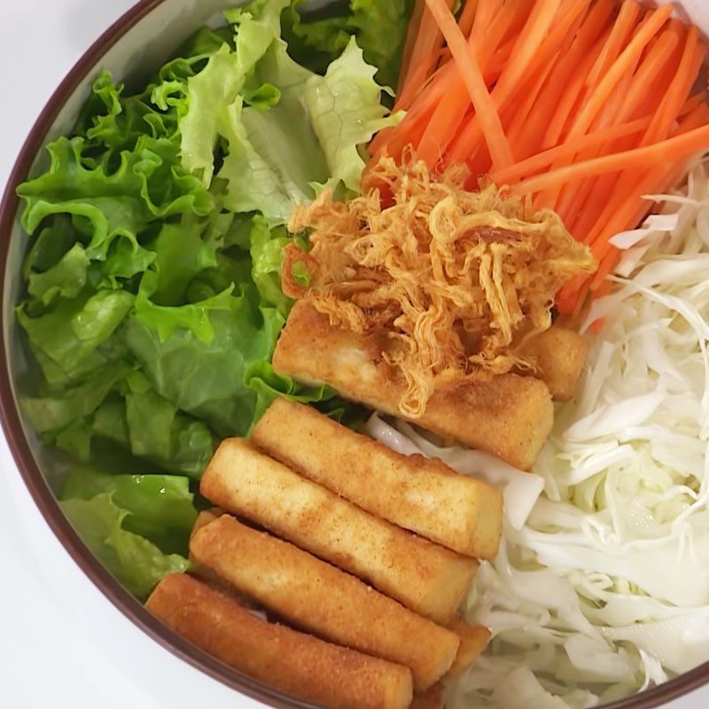 Step 4 Completing the dish Fried Tofu Salad