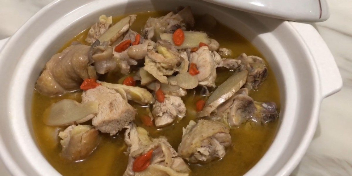 how to cook chicken soup in chinese style delicious nutritious recipe 12922