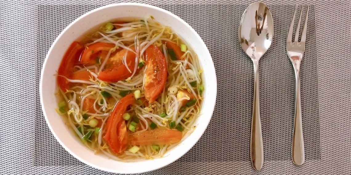 how to cook sour soup with tomato and fish for a delicious meal 12515