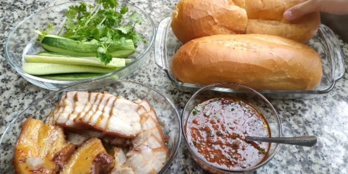 how to make banh mi with pork and coconut water delicious and appealing very easy 09520