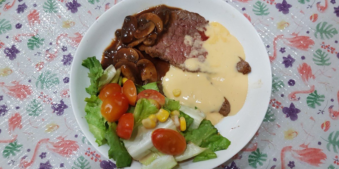 how to make beef steak with cheese sauce and soft mushroom delicious for breakfast 09949