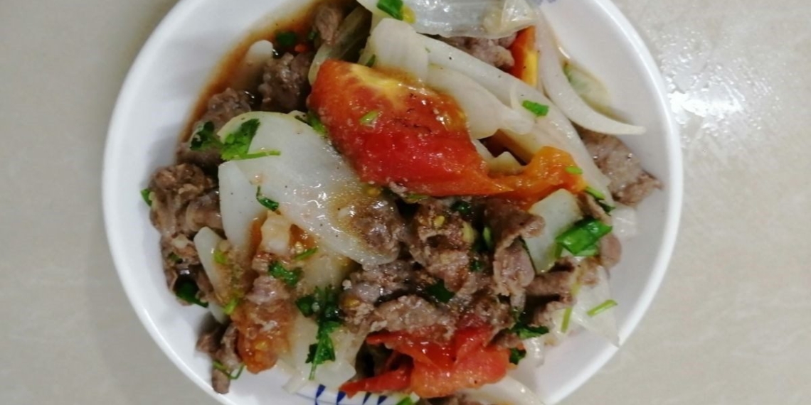 how to make beef stir fry with onion and soft sweet tomato simple 14169