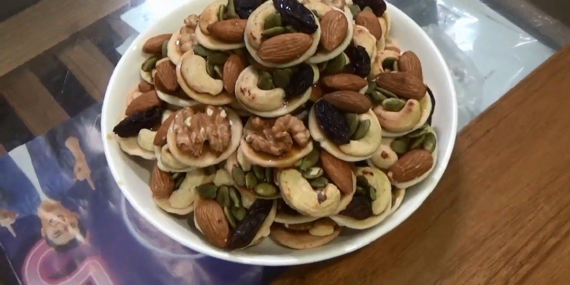 how to make cashew nut cookies delicious crispy for day 07253