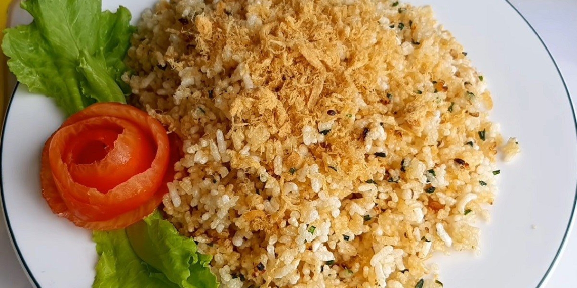 how to make crispy fried rice with delicious and fragrant fish sauce 13178