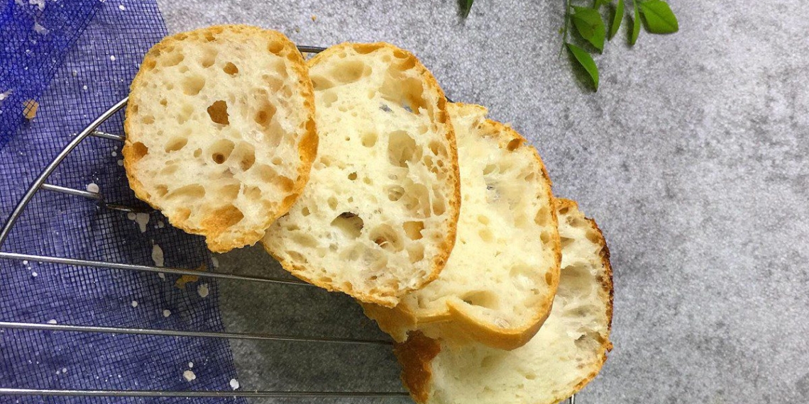 how to make crispy giant ciabatta bread with soft and fragrant filling 02790