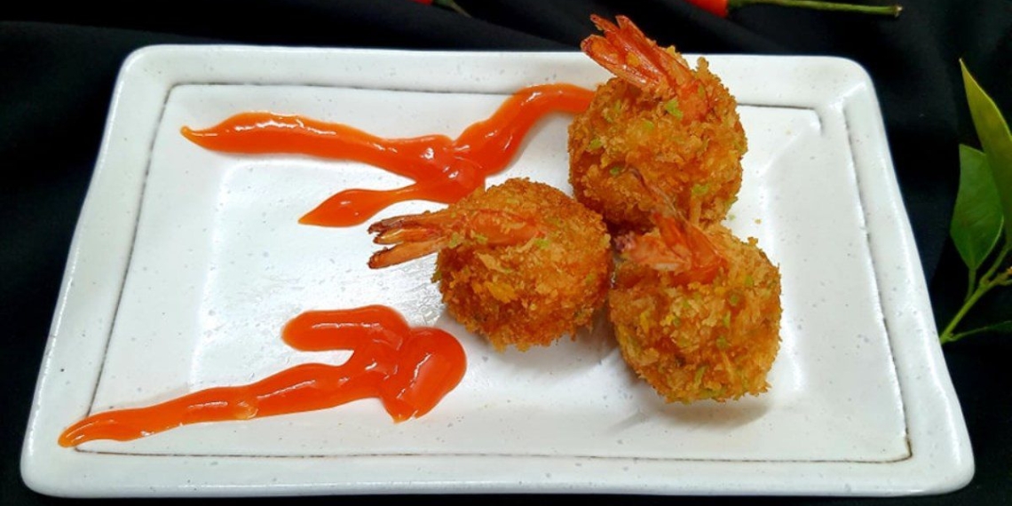 how to make delicious fried shrimp balls for a meal 17112