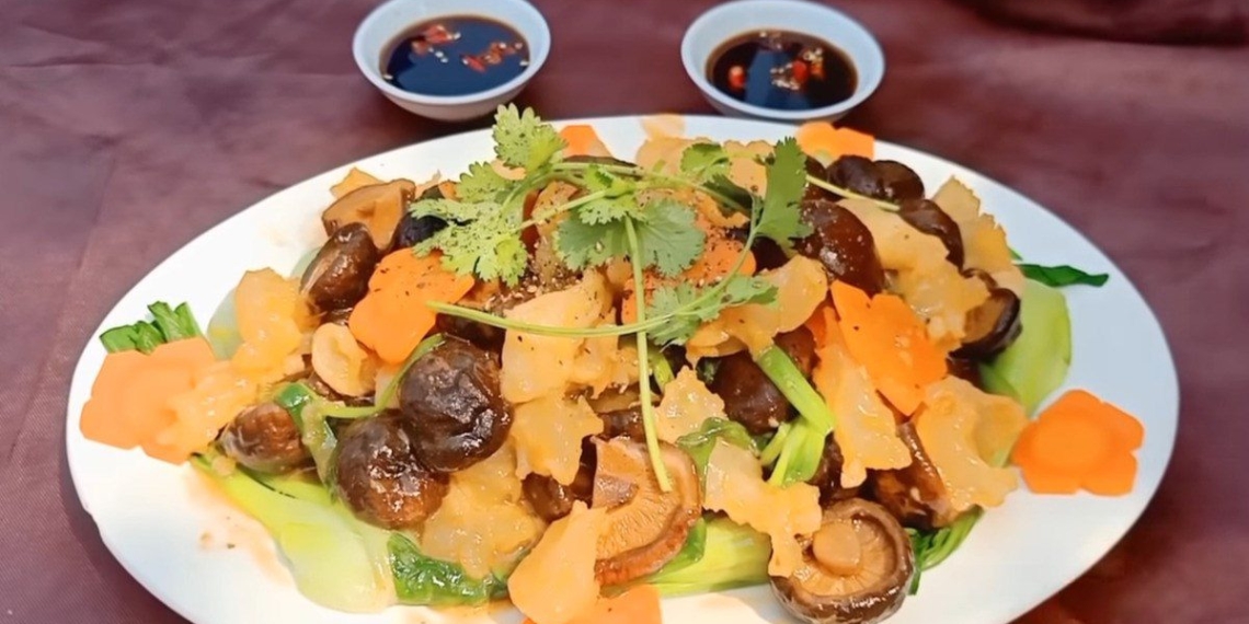 how to make delicious sauteed beef with mushrooms appealing and beautiful at 08339