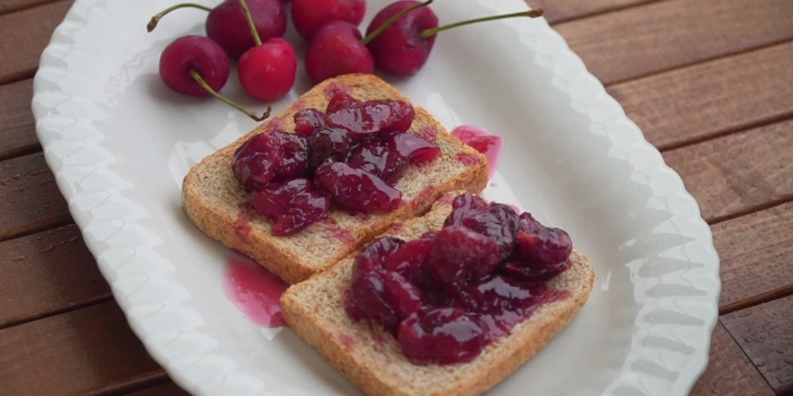 how to make delicious simple cherry jam everyone can do 11081