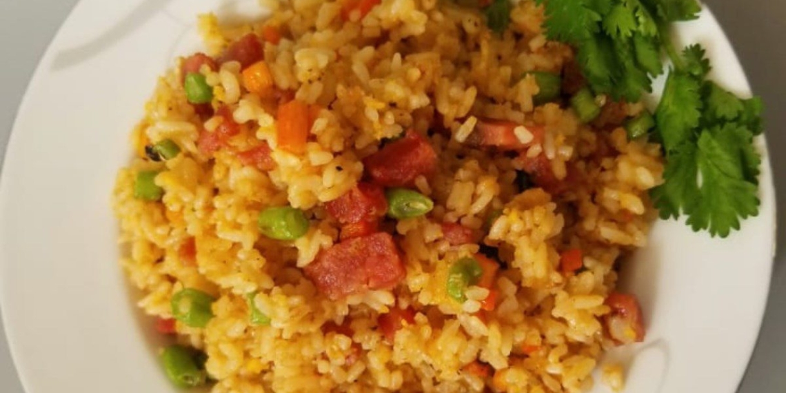 how to make delicious simple fried rice with mixed ingredients 09485