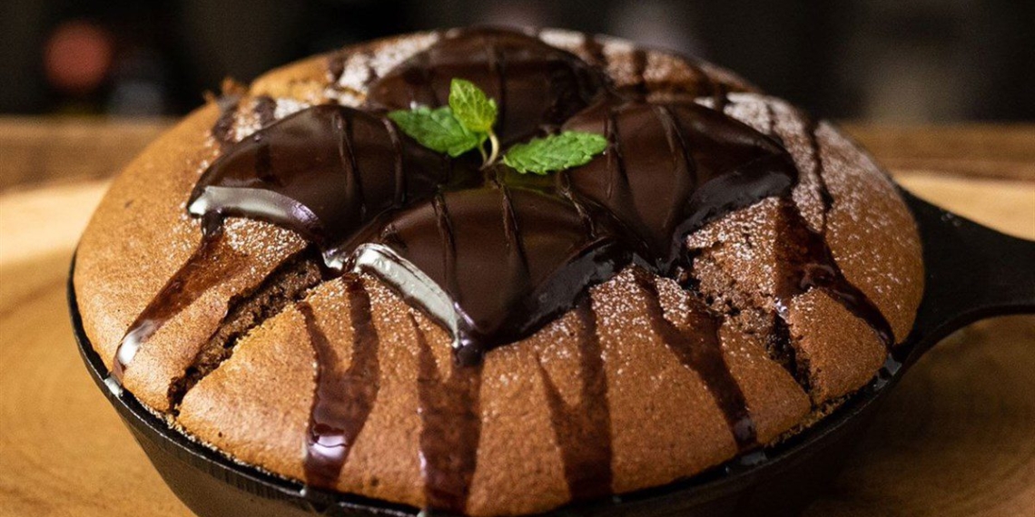 how to make delicious soft chocolate castella pancake 05844